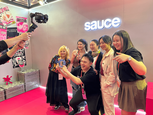 苹果国际版探探:API EXPO 2023 上海国际情趣生活展之 探店Sauce 非理性